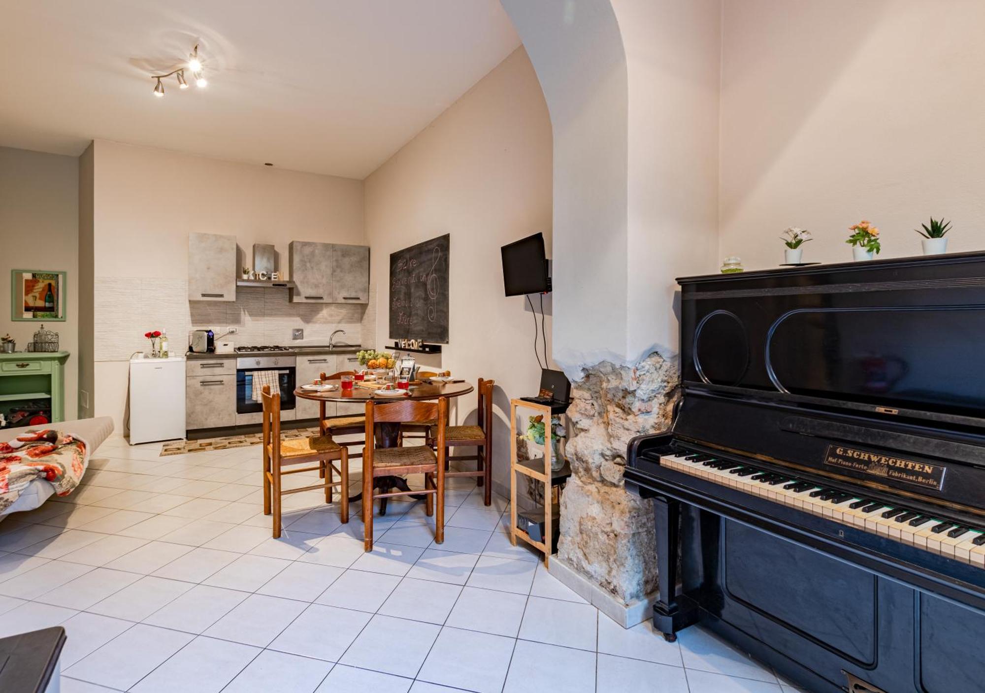 Melodia Di Mare, Teatro & Centro, Armonia E Relax Apartment Livorno Bagian luar foto