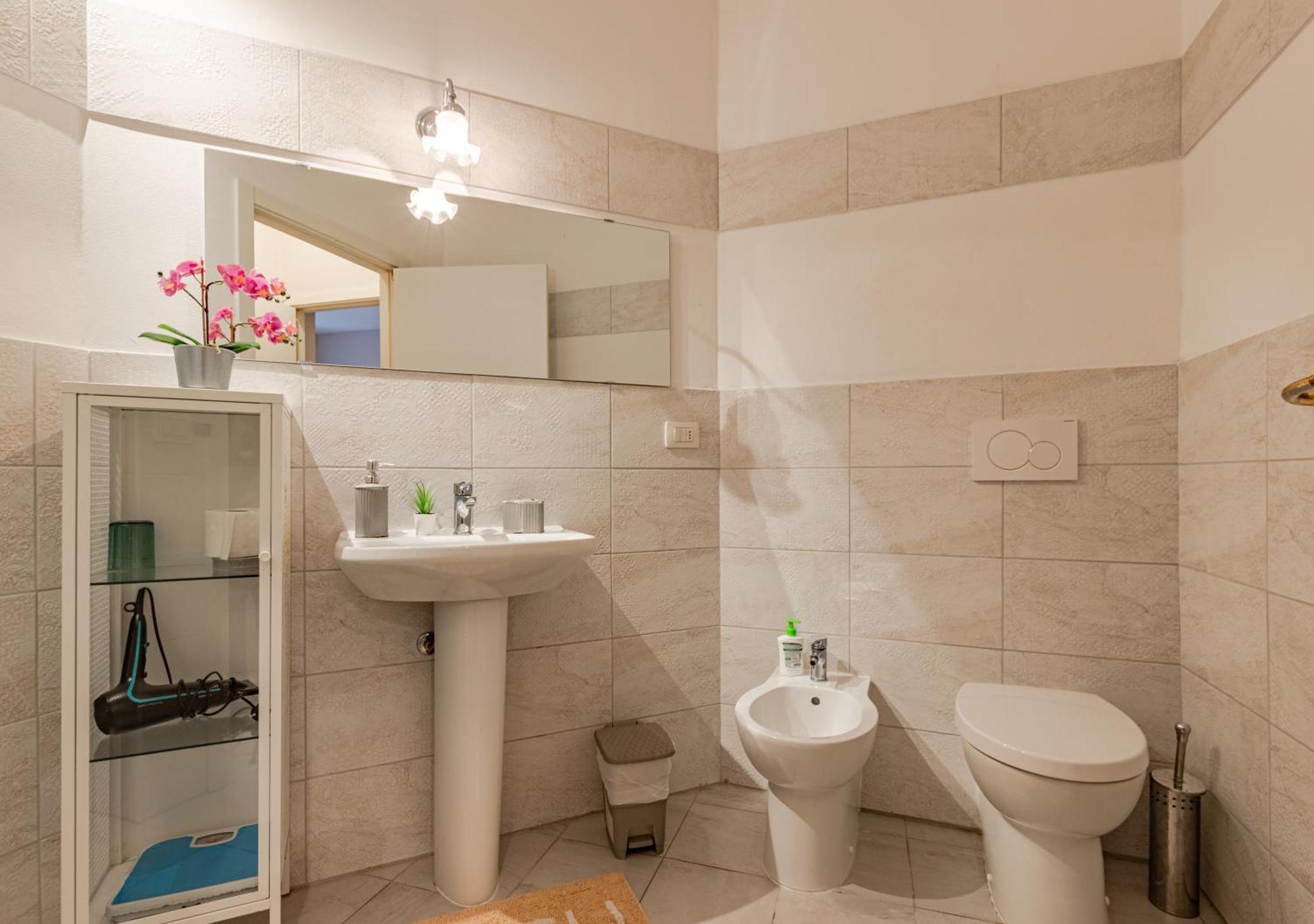 Melodia Di Mare, Teatro & Centro, Armonia E Relax Apartment Livorno Bagian luar foto