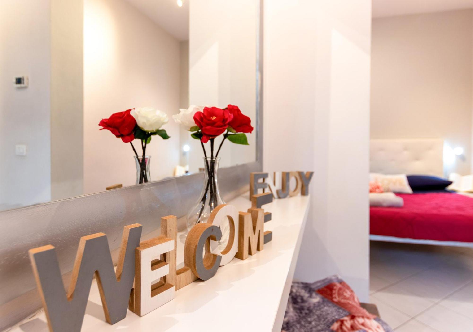 Melodia Di Mare, Teatro & Centro, Armonia E Relax Apartment Livorno Bagian luar foto